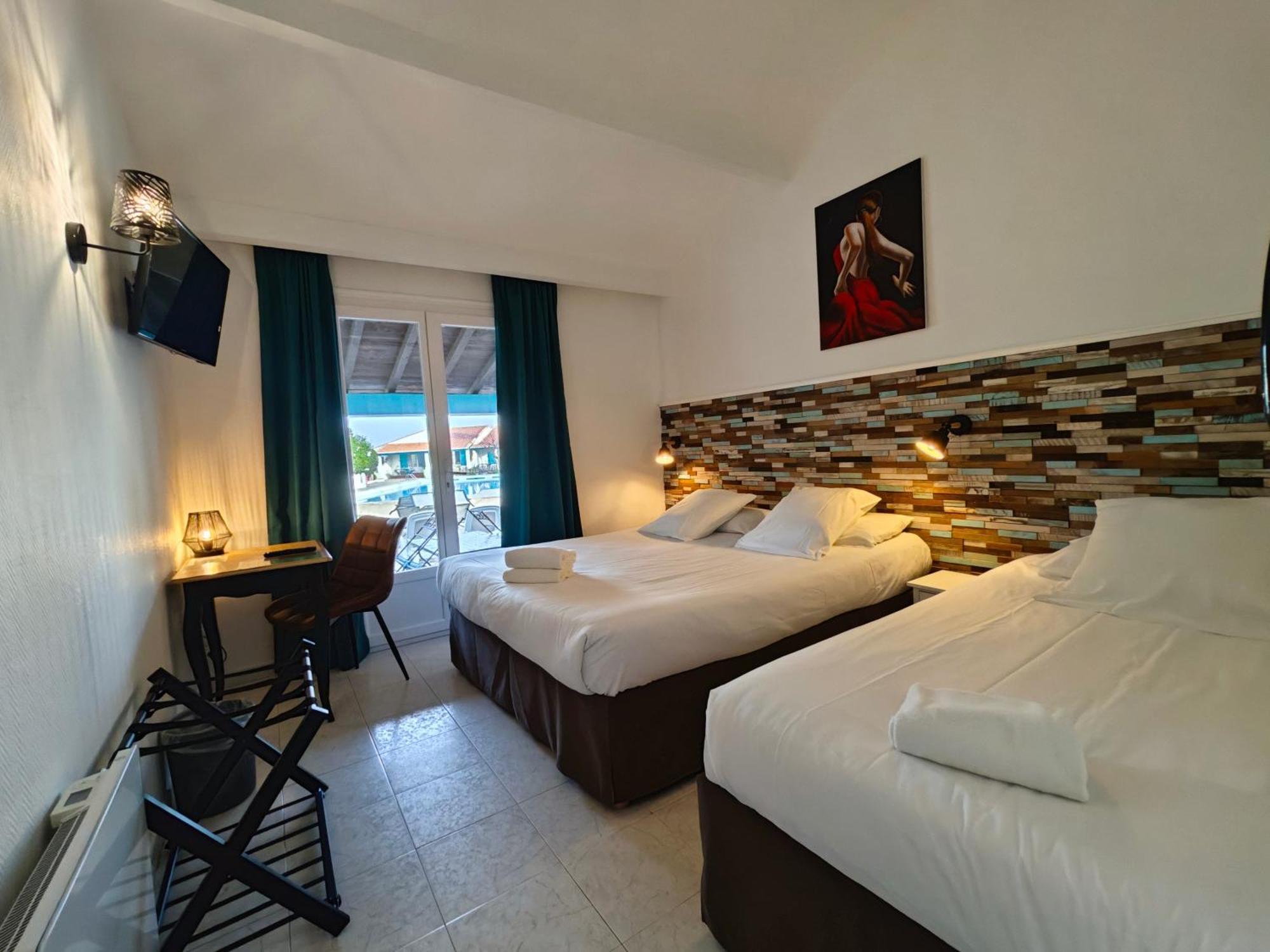 L'Auberge Camarguaise Сент-Марі-де-ла-Мер Екстер'єр фото